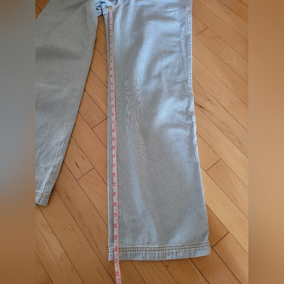 Light Blue Wash Paperbag Waist Wide Leg Jeans - Picture 9 of 11